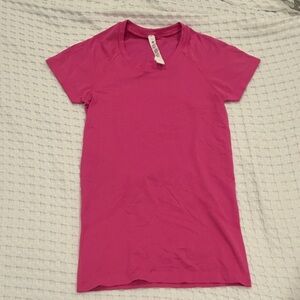 Lululemon swiftly tech short sleeve